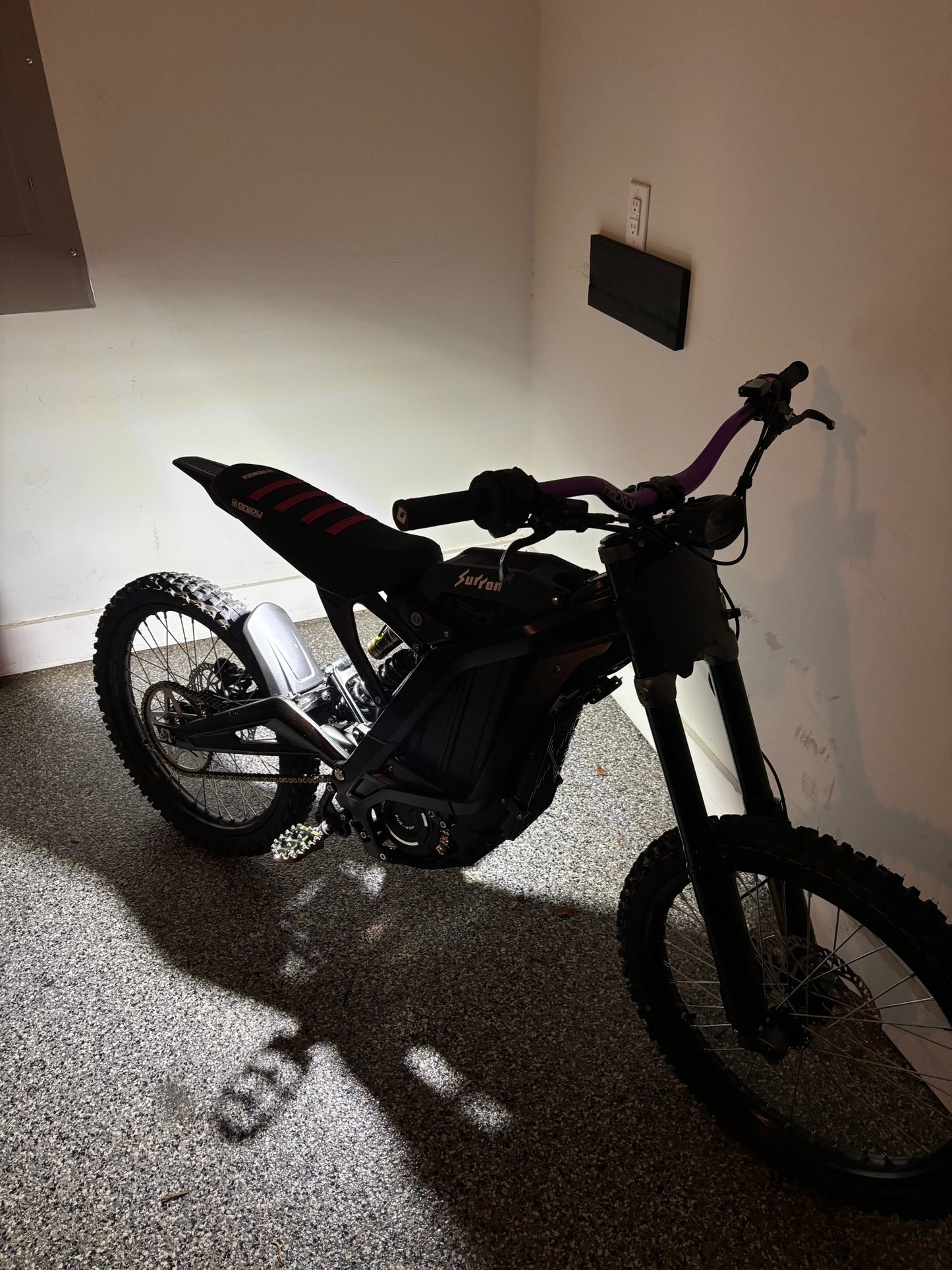 Plug & Play Surron Light bee Rocklight - axcustoms.us