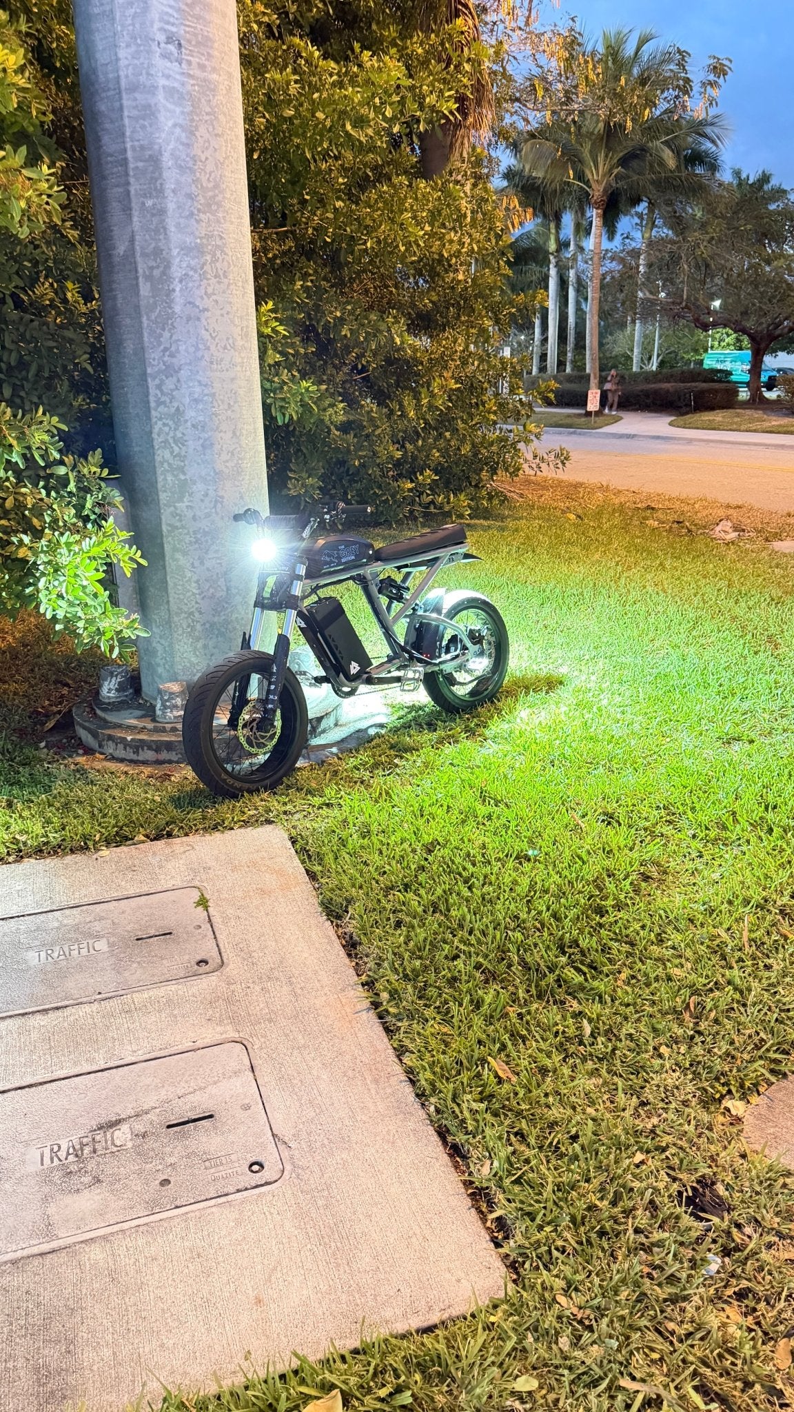 Super 73 V - 4 Rock Light - axcustoms.us